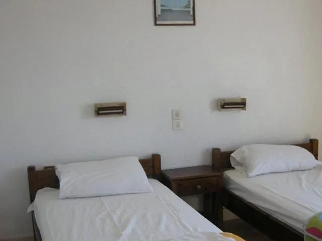 Efrosyni Apartments